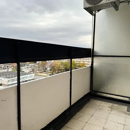 Apartamento One-bedroom Next To Mall With Free Street Parking By Flat Manаger *