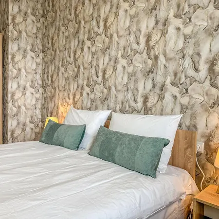 Apartamento One-bedroom Next To Mall With Free Street Parking By Flat Manаger *