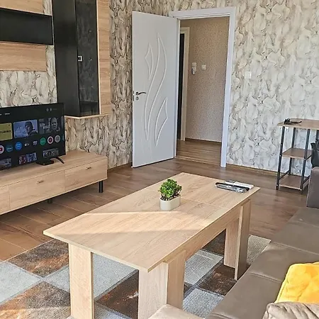 One-bedroom Next To Mall With Free Street Parking Plovdiv