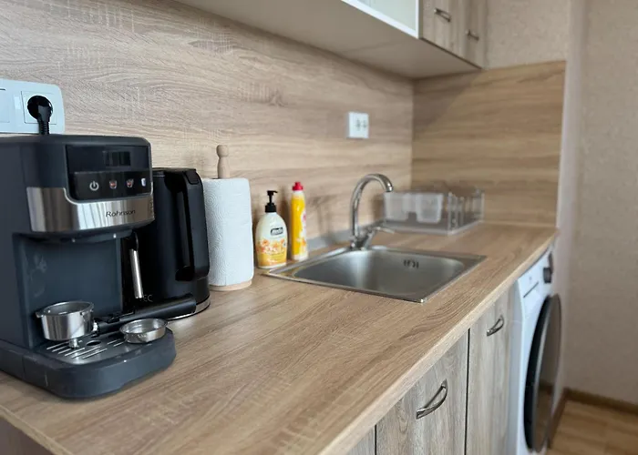 One-bedroom Next To Mall With Free Street Parking Plovdiv