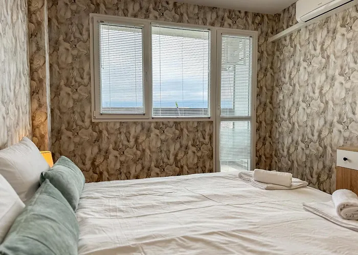 One-bedroom Next To Mall With Free Street Parking Appartement Plovdiv