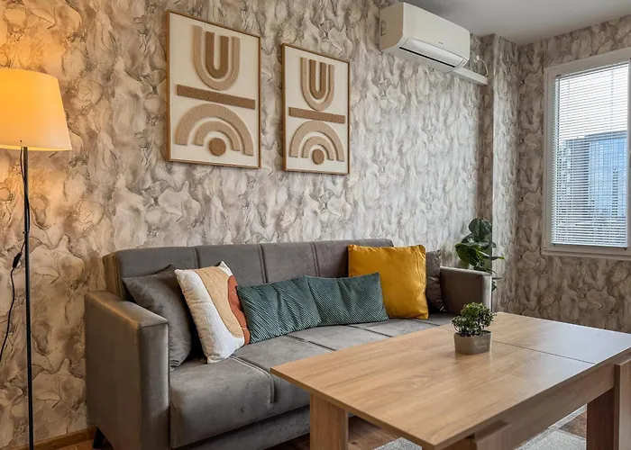 One-bedroom Next To Mall With Free Street Parking * Plovdiv